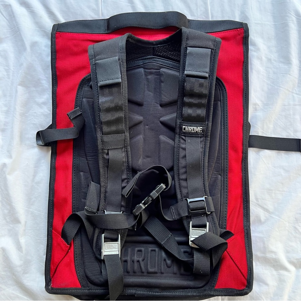 Chrome Marathon Bike Backpack (Discontinued) Black Red Mens Unisex new condition